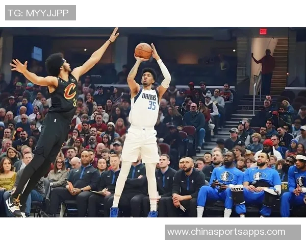 浓眉透露增重68公斤秘诀称赛季中保持体重避免过于单薄 浓眉透露增重68公斤秘诀称赛季中保持体重避免过于单薄