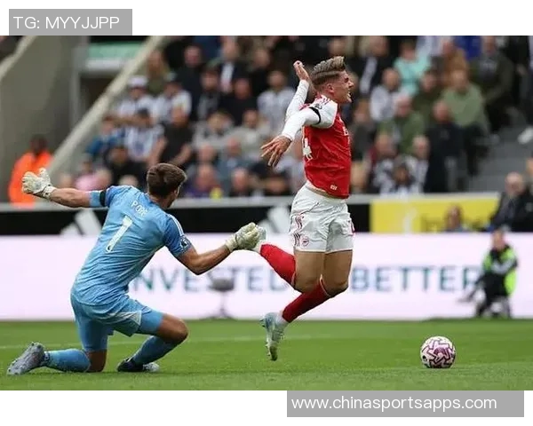 阿森纳与纽卡比赛裁判失误麦克风未关致萨卡被误听解释 阿森纳与纽卡比赛裁判失误麦克风未关致萨卡被误听解释