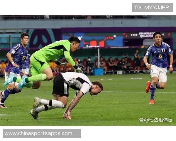 奥卡福精准直塞助攻勒温转身射门遭维卡里奥神勇扑救 奥卡福精准直塞助攻勒温转身射门遭维卡里奥神勇扑救