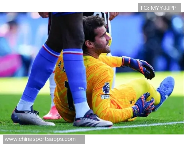 卡拉格称拉亚为枪手最佳引援之一将与阿利森争夺英超最佳门将荣誉