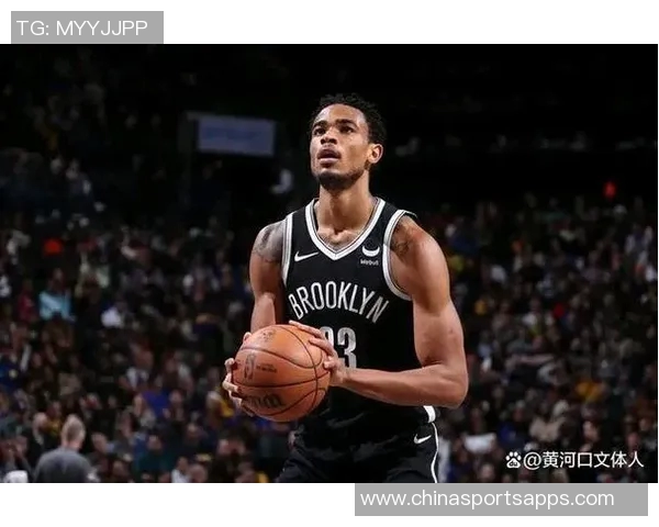 克拉克斯顿内线表现抢眼15分钟内高效拿下11分并抢8篮板 克拉克斯顿内线表现抢眼15分钟内高效拿下11分并抢8篮板