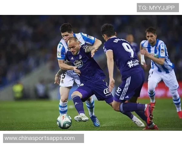 米体报道那不勒斯球迷在埃因霍温被捕事件引发欧冠高风险警惕