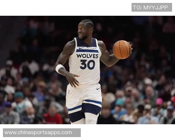 爱德华兹表现平平17投6中仅得17分贡献3篮板1断1帽令人失望