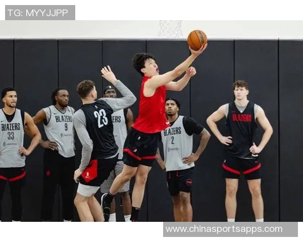 菜鸟杨瀚森表现惊艳创多项新高科沃德乐福双双助力球队胜利