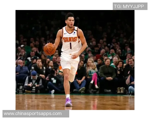 太阳队无传统控卫依然运转流畅布克状态回归巅峰表现