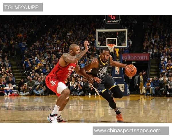 保罗回顾灯泡火箭录像努力重拾昔日默契战术 保罗回顾灯泡火箭录像努力重拾昔日默契战术