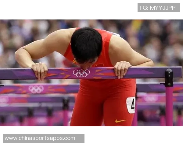 康宁汉姆回忆童年橄榄球经历父亲是运动员激励我热爱这项运动 康宁汉姆回忆童年橄榄球经历父亲是运动员激励我热爱这项运动