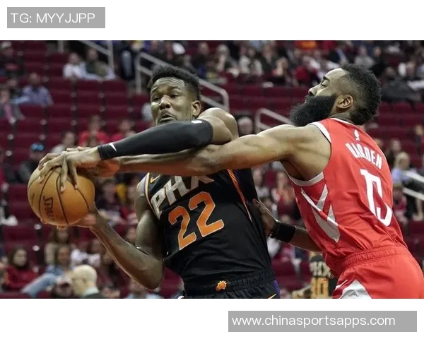 键盘侠谢泼德的表现让乌度卡无奈卡佩拉传授艾顿中锋技巧的精彩瞬间